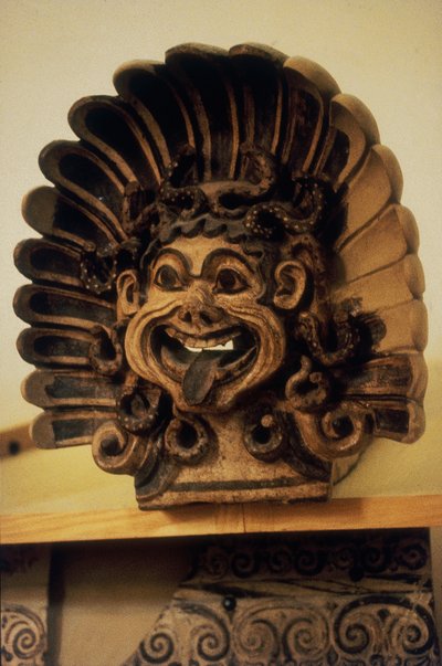 Antéfixe en forme de tête de Gorgone - Etruscan