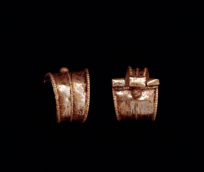 Civilisation étrusque : paire de boucles d