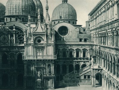 Cour du Palais des Doges, Venise, Italie - Eugen Poppel
