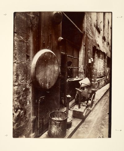 Rue de La Reynie (boutique de ferblantier, rue de la Reynie) - Eugène Atget