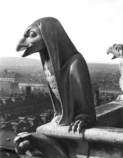 Gargouille de la balustrade de la Grande Galerie, réplique d