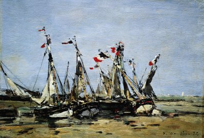 Trouville (France), en attendant la marée, bateaux de pêche sur la plage, décorés de drapeaux français, commémorant la Révolution française de 1789 - Eugene Louis Boudin