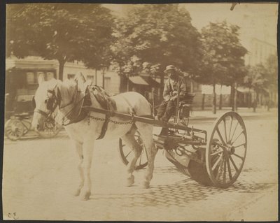 [Balayeuse tirée par un cheval] - Eugène Atget