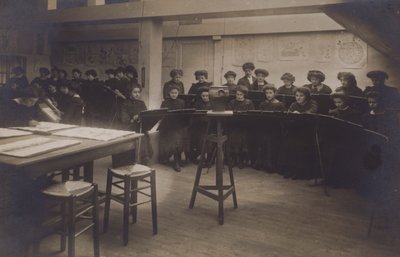 Étudiantes dans une classe d