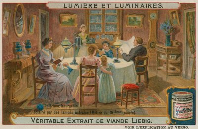 Maison bourgeoise du XIXe siècle avec des lampes à gaz - European School