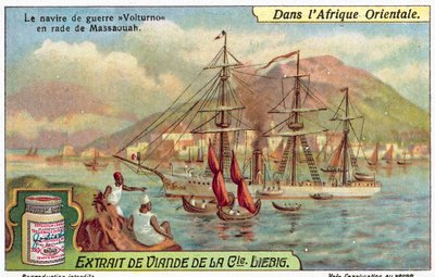 Navire de guerre italien Volturno dans le port de Massawa, Érythrée - European School