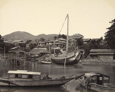 Bateaux dans la rivière, Nagasaki - Felice Beato