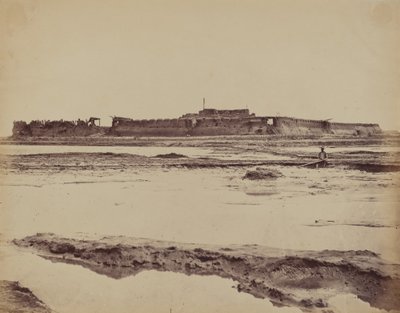 Extérieur du fort nord de Taku sur la rivière Peiho, montrant l