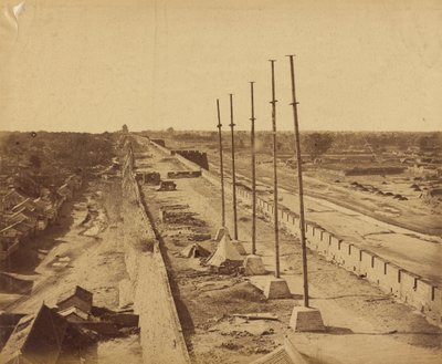 Sommet du mur de la porte d