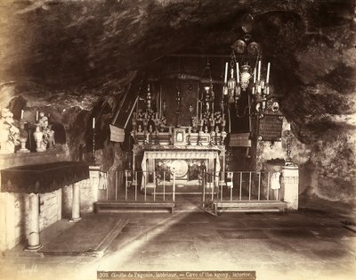 Intérieur de la Grotte de l