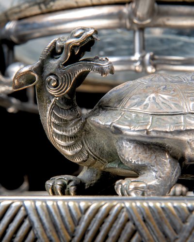 Aquarium et piédestal en bronze argenté 