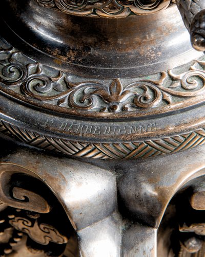 Un aquarium et piédestal en bronze argenté 