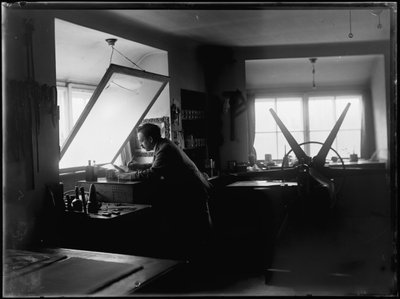 Ferdinand ordure dans son imprimerie - Ferdinand Schmutzer
