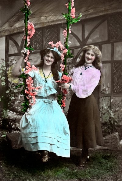 Zena 1887-1975 et Phyllis 1890-1975 Dare, actrices anglaises, 1906 - Foulsham and Banfield