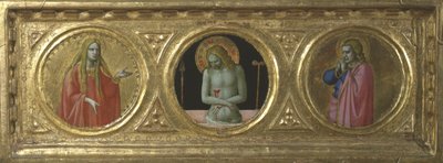 Christ en homme de douleurs flanqué de Sainte Marie-Madeleine et de Saint Jean l