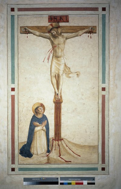 La crucifixion avec Saint Dominique. Inscription "INRI" sur la croix. Fresque de Guido di Pietro - Fra Angelico