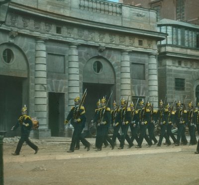 Changement de la garde au palais, Stockholm, Suède, fin 19ème-début 20ème siècle - Fradelle and Young