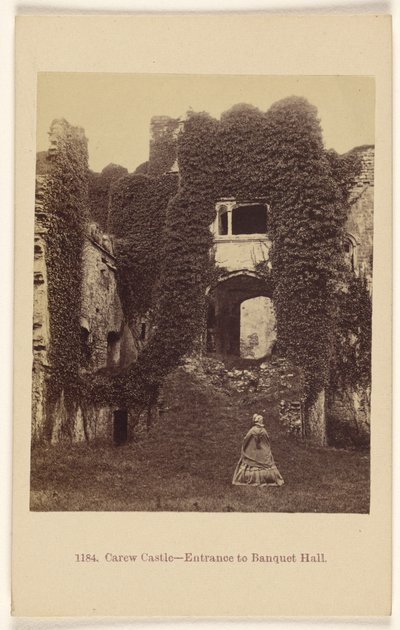 Château de Carew - Entrée de la salle de banquet. - Francis Bedford