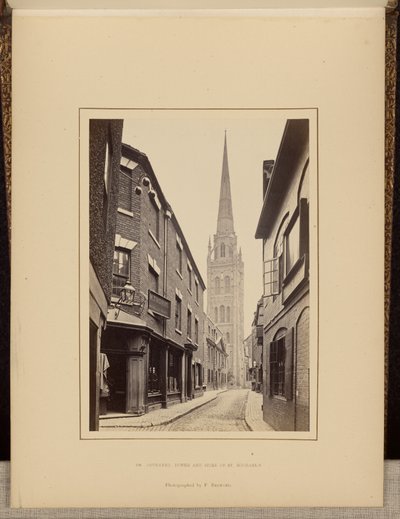 Coventry, tour et flèche de St. Michael