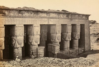 "Égypte et Palestine" : façade du pronaos du temple de l