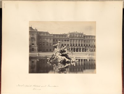 Palais impérial et fontaine, Vienne - Francis Frith