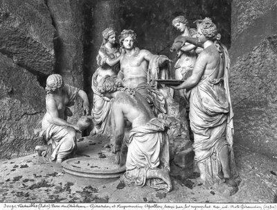 Apollon soigné par les nymphes dans le bosquet des Bains d