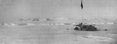 Le glacier Wilson Piedmont, montrant les falaises de glace continues, vers 1911, 1913 - Frank Debenham