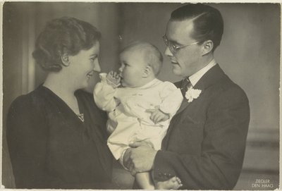 Portrait de Juliana, reine des Pays-Bas, Bernhard de Lippe-Biesterfeld et Beatrix, reine des Pays-Bas - Franz Ziegler