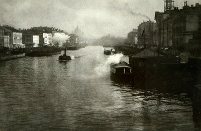 La Rivière Fontanka à Saint-Pétersbourg, Russie, années 1900 - Fred Boisson