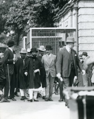 Sir Peter Chalmers Mitchell avec le régent éthiopien Haile Selassie et son entourage, Zoo de Londres - Frederick William Bond