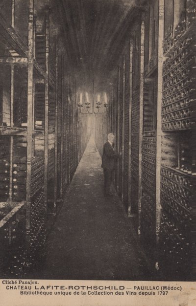 Château Lafite-Rothschild, Pauillac, Médoc, Bibliothèque de collection de vins depuis 1797 - French Photographer