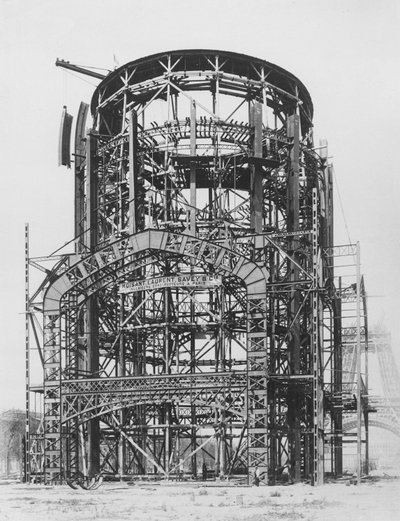 Construction du Grand Dôme Central pour l