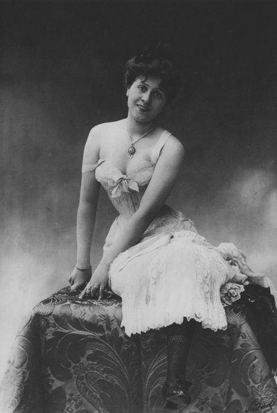 Déshabillé galant - French Photographer