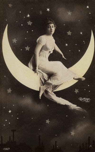 Fille sur la lune - French Photographer