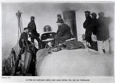 Jules Verne (1828-1905) et Jules Hetzel fils sur une torpille - French Photographer