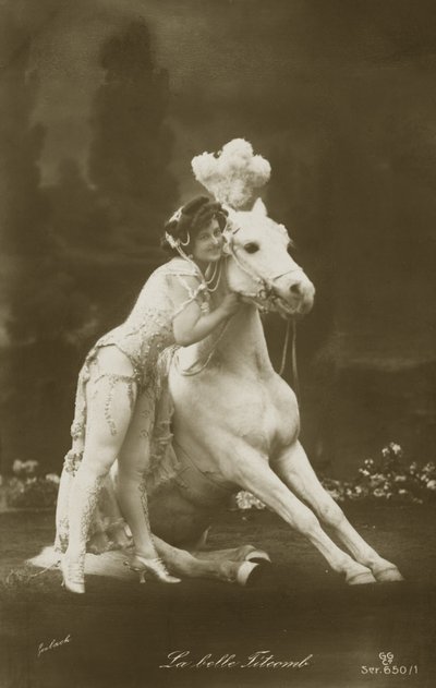 La Belle Titcomb - French Photographer