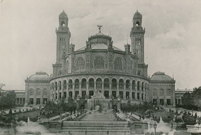 Le Palais du Trocadéro (photogravure) - French Photographer