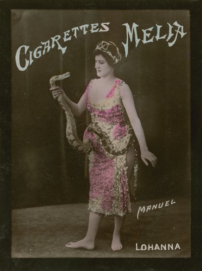 Lohanna, fille avec un serpent - French Photographer