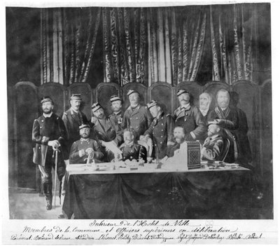 Membres de la Commune à l