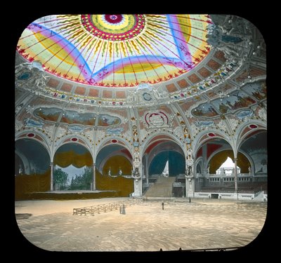 Exposition de Paris : Salle des fêtes, 1900 - French Photographer