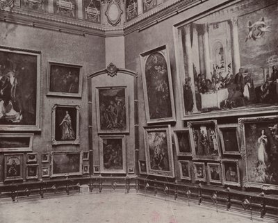 Paris : Le Salon Carré du Louvre - French Photographer