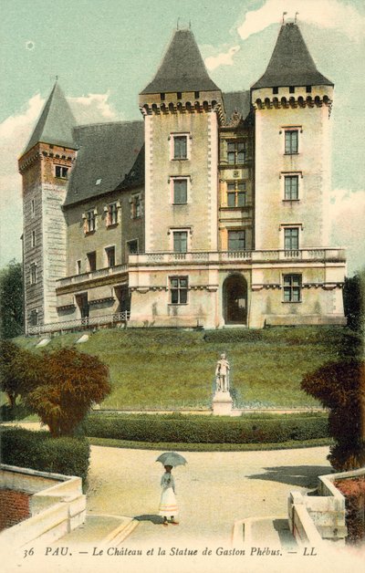 Pau, le château, la statue de Gaston Phébus - French Photographer
