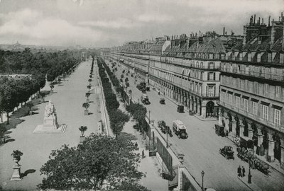 Perspective du Jardin des Tuileries et la Rue de Rivoli (photogravure) - French Photographer