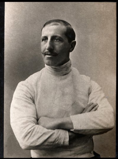 Portrait de Giuseppe Pini (né en 1853), escrimeur italien - French Photographer