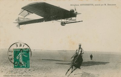 Avion Antoinette piloté par M. Demanest - French Photographer