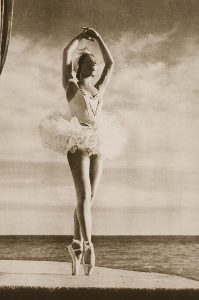 Rosella Hightower dans Le Lac des cygnes, du Grand Ballet de Monte-Carlo, 1949 (photogravure) - French Photographer