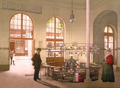 Eau de source de Vichy vendue au verre à la Grande Grille - French Photographer
