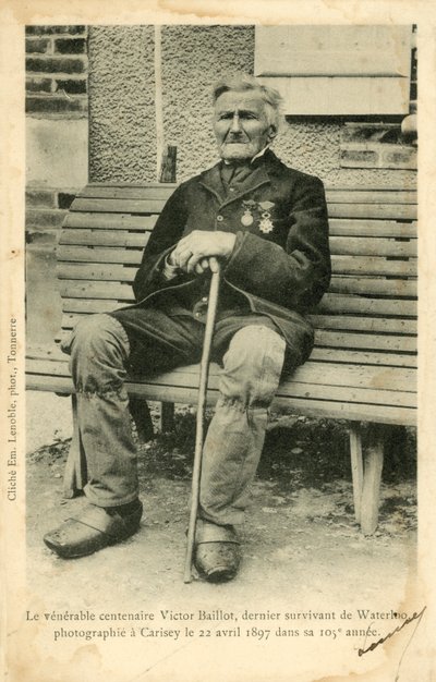 Victor Baillot, le dernier survivant de la bataille de Waterloo, photographié à Carisey le 22 avril ? - French Photographer