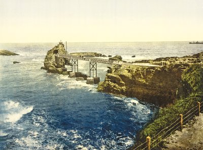 Vue de la Vierge sur les Rochers, Biarritz - French Photographer
