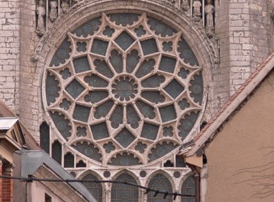 Vue extérieure de la rosace nord - French School